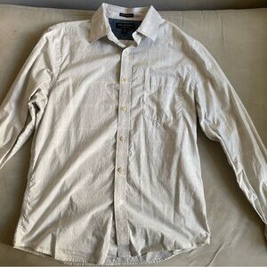 Men's Light Gray Button-Up Shirt